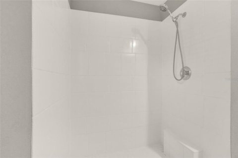 Casa en venta en Kissimmee, Florida, 3 dormitorios, 114.92 m2 № 1746930 - foto 11