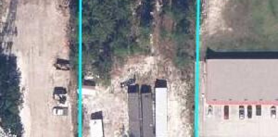 Commercial property in Middleburg, Florida № 775055