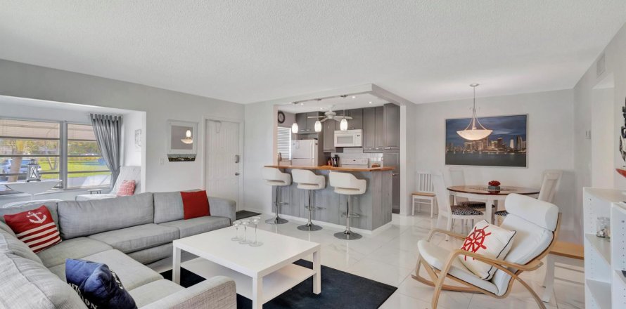 Appartement à Delray Beach, Floride 2 chambres, 100.33 m2 № 2384935