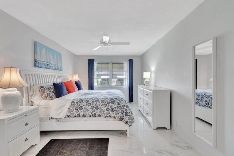 Appartement à louer à Delray Beach, Floride: 2 chambres, 100.33 m2 № 2384935 - photo 11