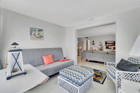 Appartement à louer à Delray Beach, Floride: 2 chambres, 100.33 m2 № 2384935 - photo 5