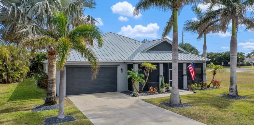 House in Punta Gorda, Florida 4 bedrooms, 206.34 sq.m. № 1552674