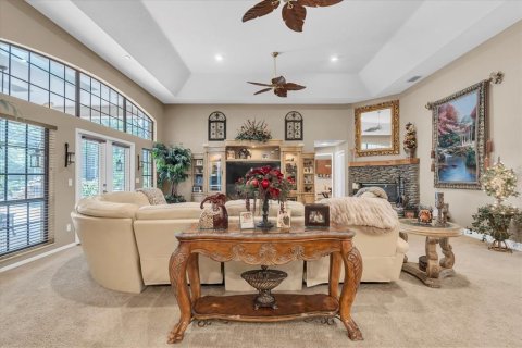 Villa ou maison à vendre à New Port Richey, Floride: 6 chambres, 478.54 m2 № 2258228 - photo 21