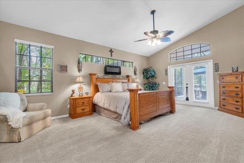 Villa ou maison à vendre à New Port Richey, Floride: 6 chambres, 478.54 m2 № 2258228 - photo 29