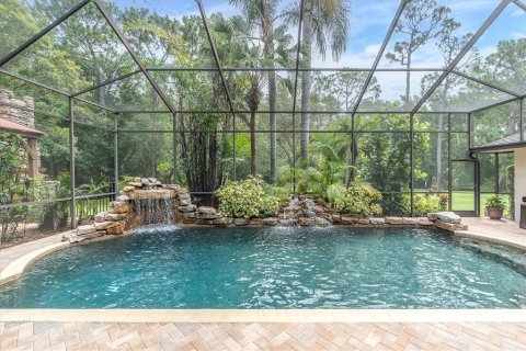 Villa ou maison à vendre à New Port Richey, Floride: 6 chambres, 478.54 m2 № 2258228 - photo 2