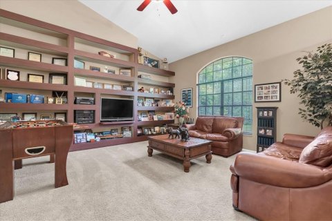 Villa ou maison à vendre à New Port Richey, Floride: 6 chambres, 478.54 m2 № 2258228 - photo 26