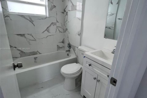 Apartment in Miami, Florida 1 bedroom, 46.45 sq.m. № 1970849 - photo 11