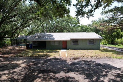 Villa ou maison à louer à Brandon, Floride: 3 chambres, 98.66 m2 № 1767659 - photo 1