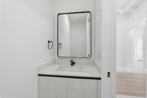 Villa ou maison à vendre à Cape Coral, Floride: 3 chambres, 219.71 m2 № 2396083 - photo 30