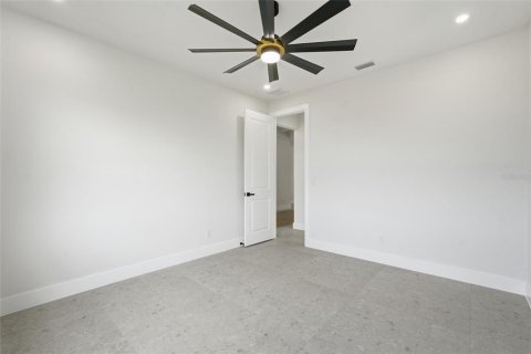 Villa ou maison à vendre à Cape Coral, Floride: 3 chambres, 219.71 m2 № 2396083 - photo 26