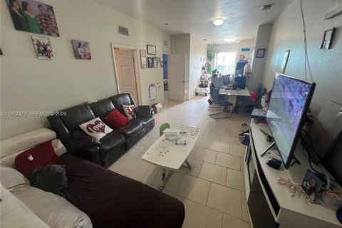 Купить таунхаус в Хомстед, Флорида 3 спальни, 103.59м2, № 2032993 - фото 16