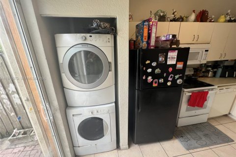 Купить таунхаус в Хомстед, Флорида 3 спальни, 103.59м2, № 2032993 - фото 7