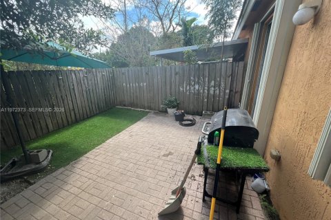 Купить таунхаус в Хомстед, Флорида 3 спальни, 103.59м2, № 2032993 - фото 4