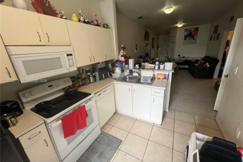 Купить таунхаус в Хомстед, Флорида 3 спальни, 103.59м2, № 2032993 - фото 9