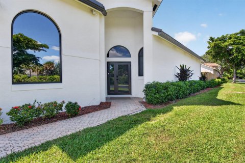 House in Boca Raton, Florida 3 bedrooms, 163.23 sq.m. № 2389925 - photo 5