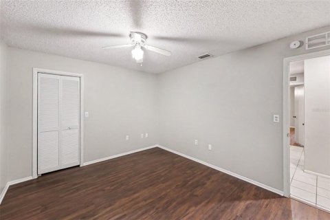House in Palm Harbor, Florida 3 bedrooms, 162.49 sq.m. № 2231396 - photo 21