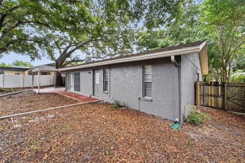 House in Palm Harbor, Florida 3 bedrooms, 162.49 sq.m. № 2231396 - photo 28
