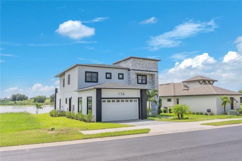Casa en venta en Lake Alfred, Florida, 4 dormitorios, 327.64 m2 № 1914299 - foto 5