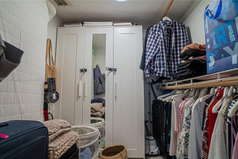 Condominio en venta en Miami Beach, Florida, 2 dormitorios, 75.25 m2 № 1991761 - foto 11