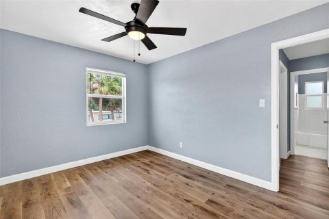 Immobilier commercial à vendre à Daytona Beach, Floride: 6 chambres, 165.55 m2 № 2096907 - photo 15