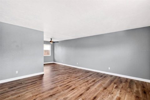 Immobilier commercial à vendre à Daytona Beach, Floride: 6 chambres, 165.55 m2 № 2096907 - photo 5