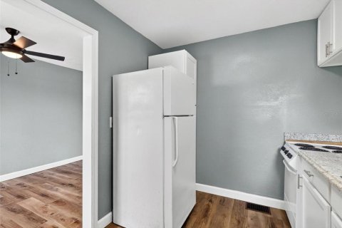 Immobilier commercial à vendre à Daytona Beach, Floride: 6 chambres, 165.55 m2 № 2096907 - photo 9