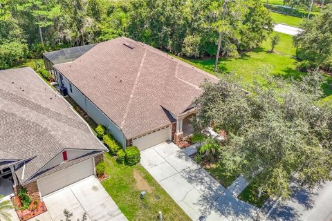 Villa ou maison à vendre à Land O' Lakes, Floride: 4 chambres, 312.71 m2 № 2295014 - photo 5