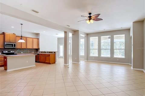 Villa ou maison à vendre à Land O' Lakes, Floride: 4 chambres, 312.71 m2 № 2295014 - photo 20