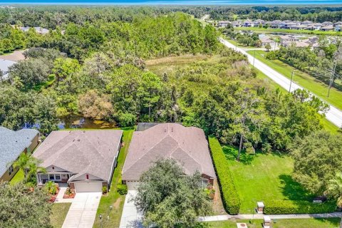 Villa ou maison à vendre à Land O' Lakes, Floride: 4 chambres, 312.71 m2 № 2295014 - photo 4