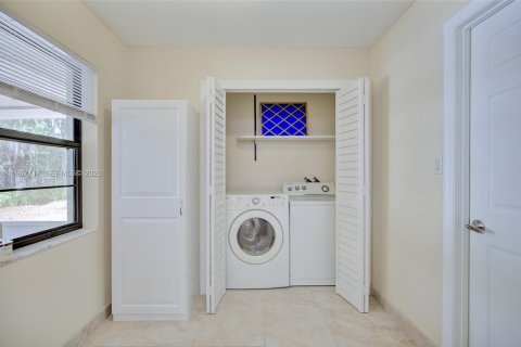 House in Lake Placid, Florida 2 bedrooms № 2030529 - photo 14