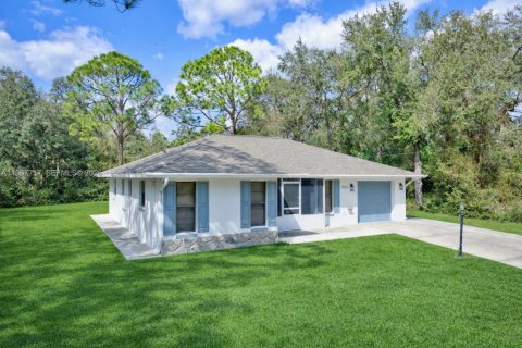 House in Lake Placid, Florida 2 bedrooms № 2030529 - photo 2