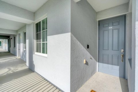 Apartment in Punta Gorda, Florida 2 bedrooms, 107.21 sq.m. № 2104800 - photo 3