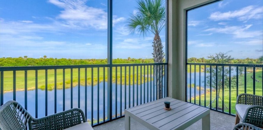 Apartment in Punta Gorda, Florida 2 bedrooms, 107.21 sq.m. № 2104800