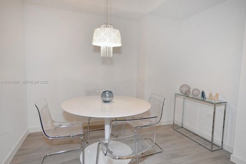 Copropriété à vendre à Miami, Floride: 2 chambres, 101.91 m2 № 2069614 - photo 3