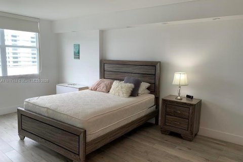 Condo in Miami Beach, Florida, 2 bedrooms  № 1774296 - photo 5