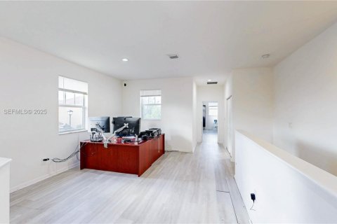 Купить виллу или дом в Хомстед, Флорида 4 спальни, 239.22м2, № 1988195 - фото 28