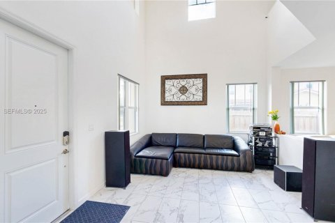 Купить виллу или дом в Хомстед, Флорида 4 спальни, 239.22м2, № 1988195 - фото 6