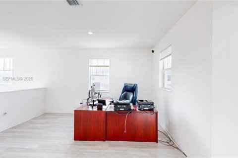 Купить виллу или дом в Хомстед, Флорида 4 спальни, 239.22м2, № 1988195 - фото 26