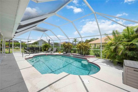 House in North Port, Florida 3 bedrooms, 186.27 sq.m. № 1819249 - photo 24