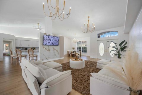 House in North Port, Florida 3 bedrooms, 186.27 sq.m. № 1819249 - photo 6
