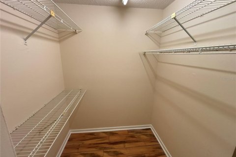 Condo in Orlando, Florida, 2 bedrooms  № 2092990 - photo 22
