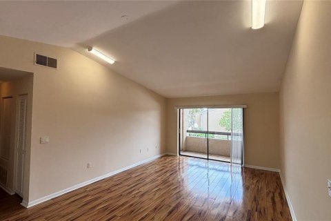 Condo in Orlando, Florida, 2 bedrooms  № 2092990 - photo 12
