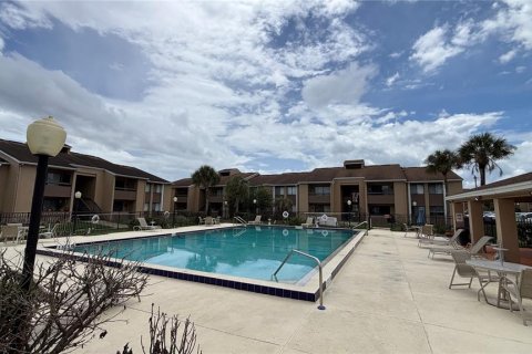 Condo in Orlando, Florida, 2 bedrooms  № 2092990 - photo 27