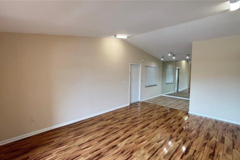 Condo in Orlando, Florida, 2 bedrooms  № 2092990 - photo 10