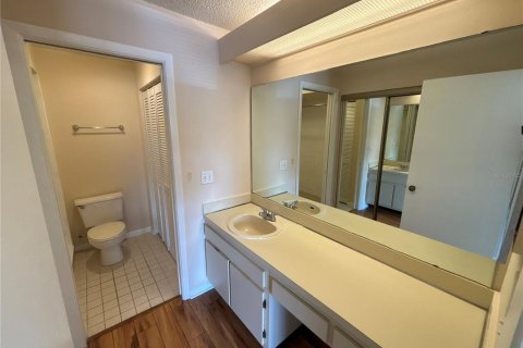 Condo in Orlando, Florida, 2 bedrooms  № 2092990 - photo 21