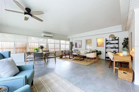 Villa ou maison à vendre à Tampa, Floride: 3 chambres, 183.2 m2 № 2404747 - photo 12