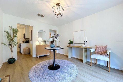 Villa ou maison à vendre à Tampa, Floride: 3 chambres, 183.2 m2 № 2404747 - photo 10