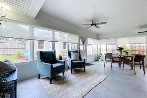 Villa ou maison à vendre à Tampa, Floride: 3 chambres, 183.2 m2 № 2404747 - photo 15