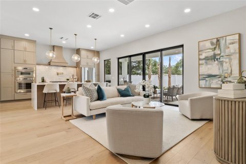 Villa ou maison à vendre à Orlando, Floride: 5 chambres, 311.97 m2 № 2150324 - photo 11