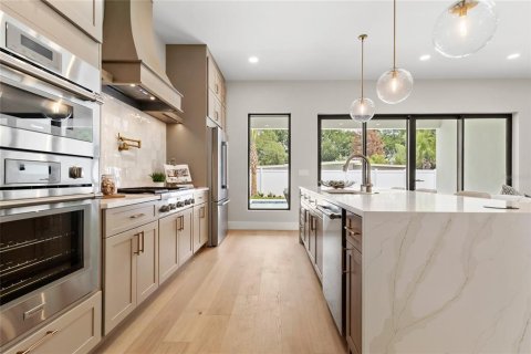 Villa ou maison à vendre à Orlando, Floride: 5 chambres, 311.97 m2 № 2150324 - photo 3